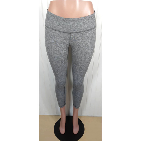 lululemon athletica Pants - Lululemon Athletica Wunder Under size 6 crop leggings low rise gray